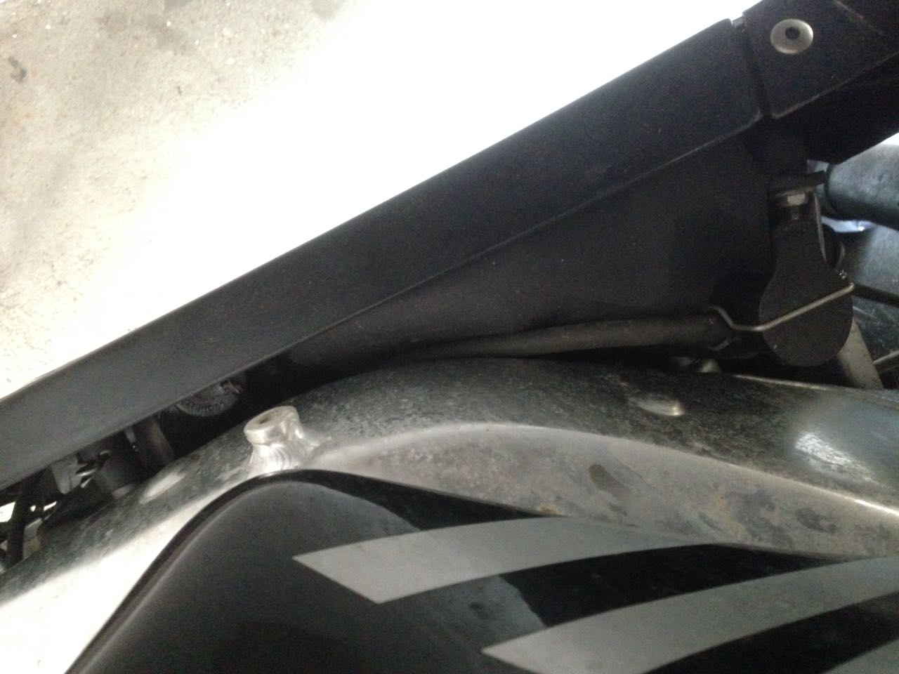 aprilia gewinde.jpeg