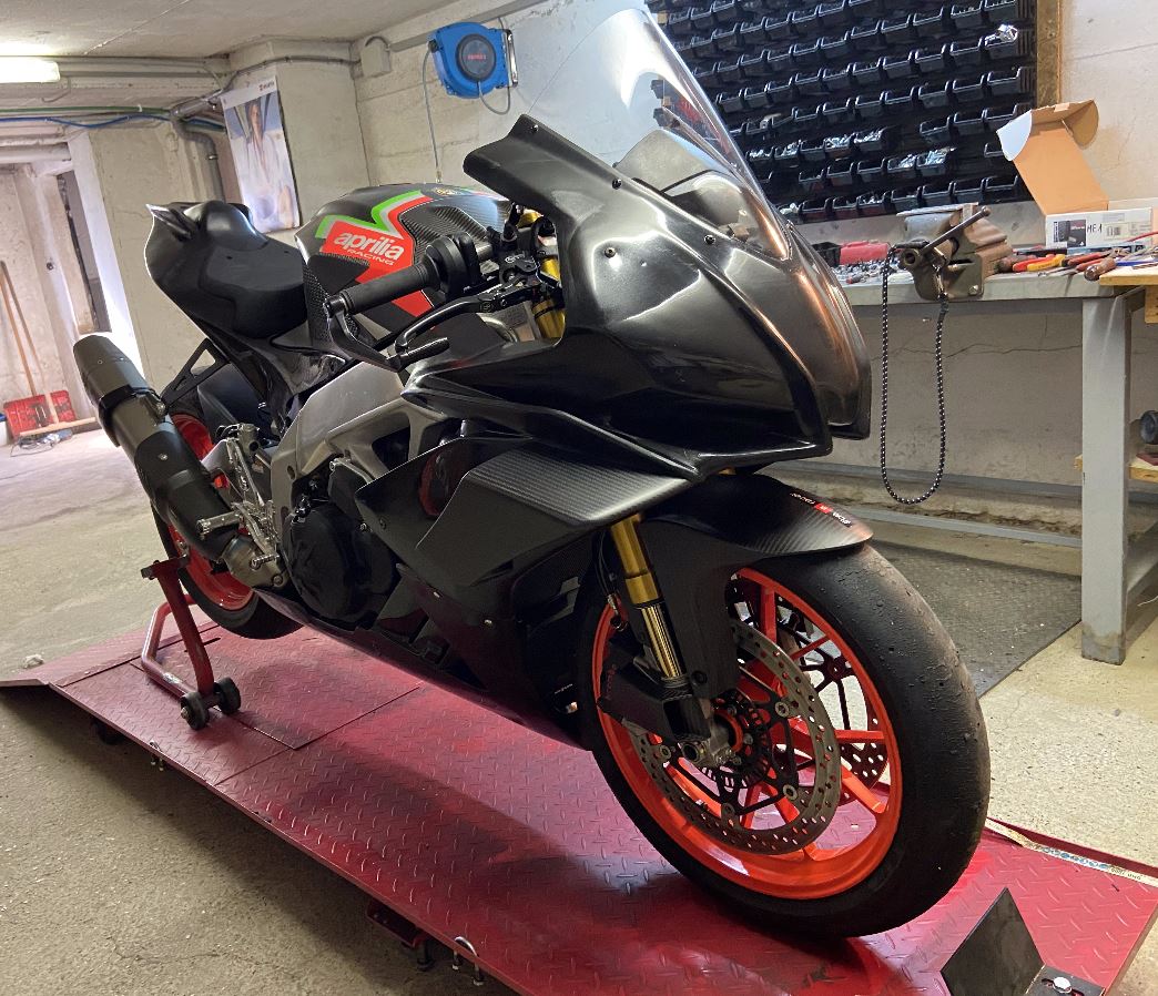 RSV4.jpg