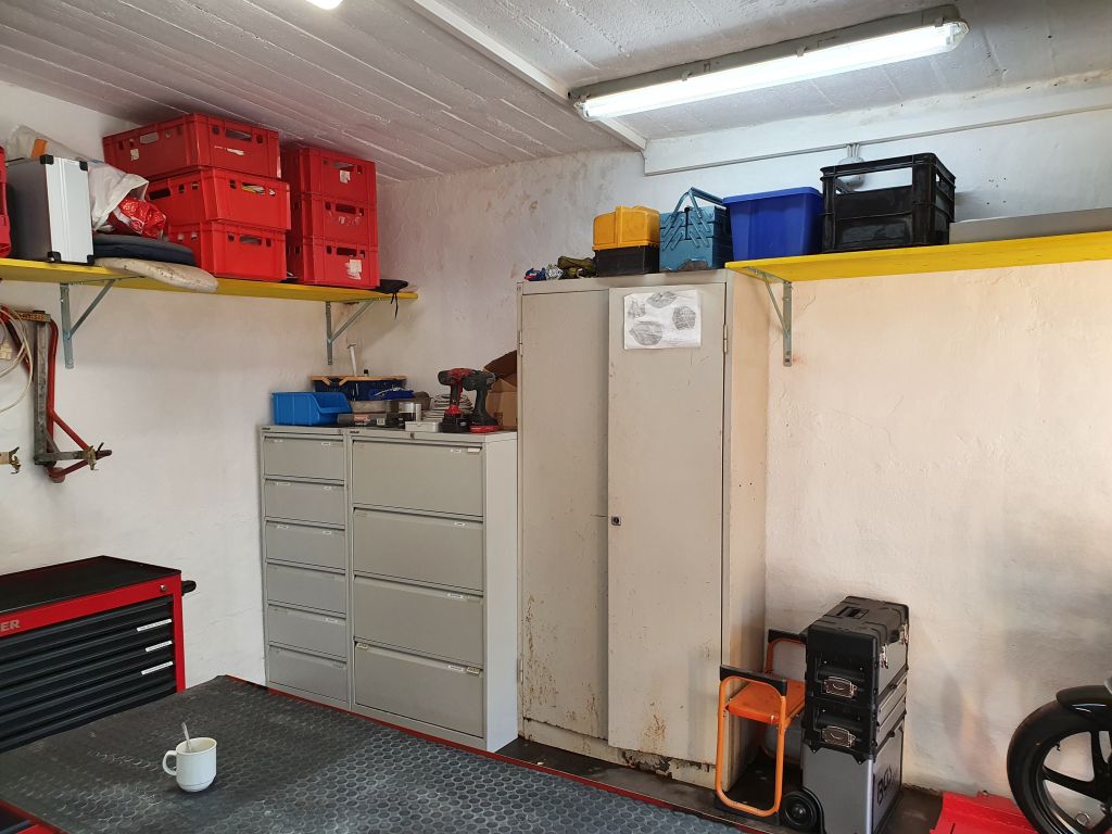 Garage4.jpg