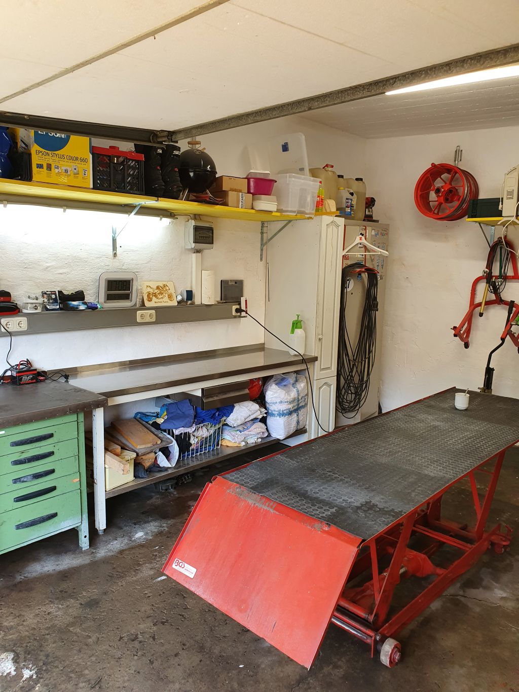 Garage2.jpg